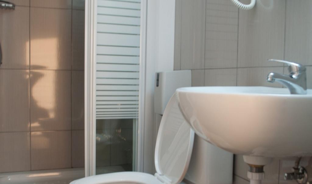 St. George Rent Rooms Larnaca Ngoại thất bức ảnh