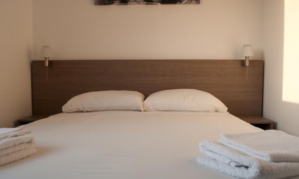 St. George Rent Rooms Larnaca Ngoại thất bức ảnh