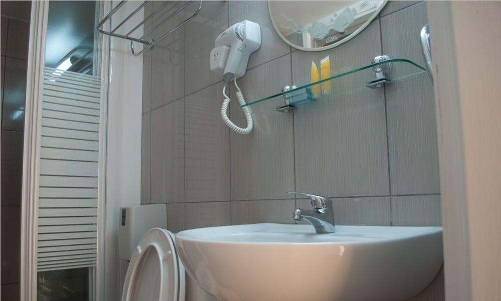 St. George Rent Rooms Larnaca Ngoại thất bức ảnh