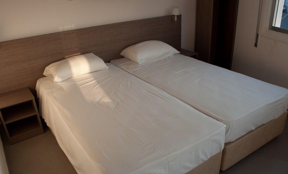 St. George Rent Rooms Larnaca Ngoại thất bức ảnh